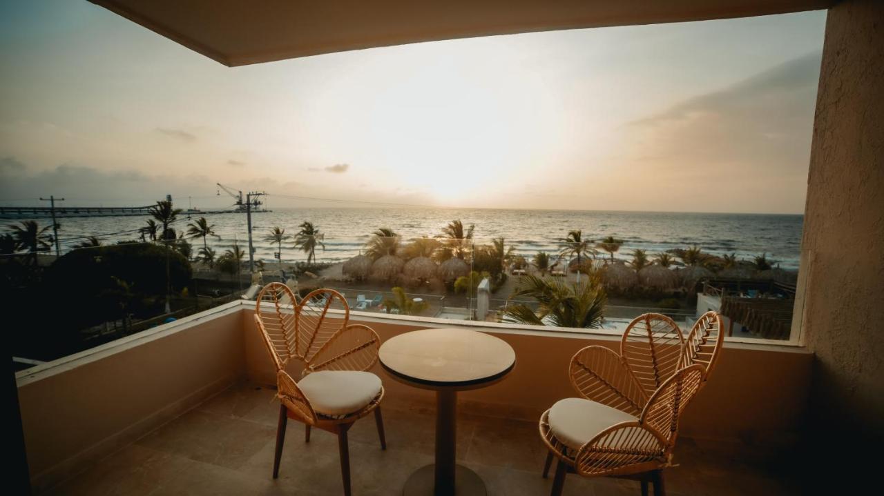 Loa Tolu By Bernalo Hotels Buitenkant foto